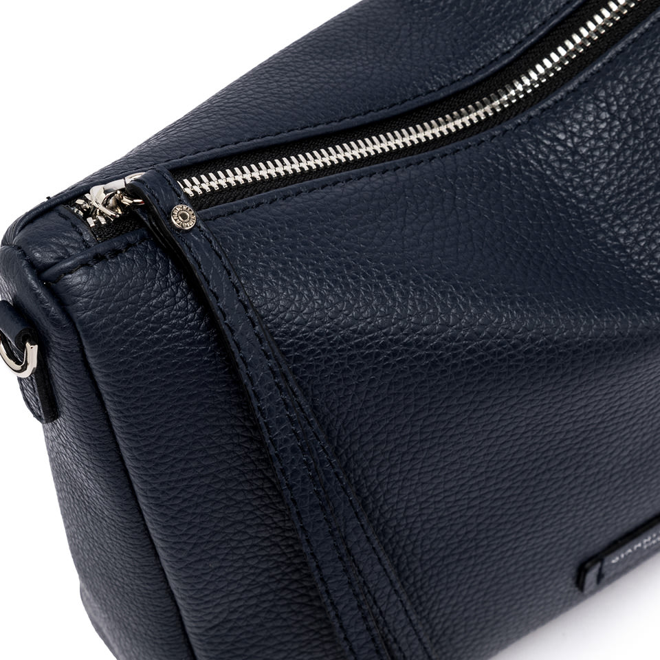 GIANNI CHIARINI: NORA POUCH