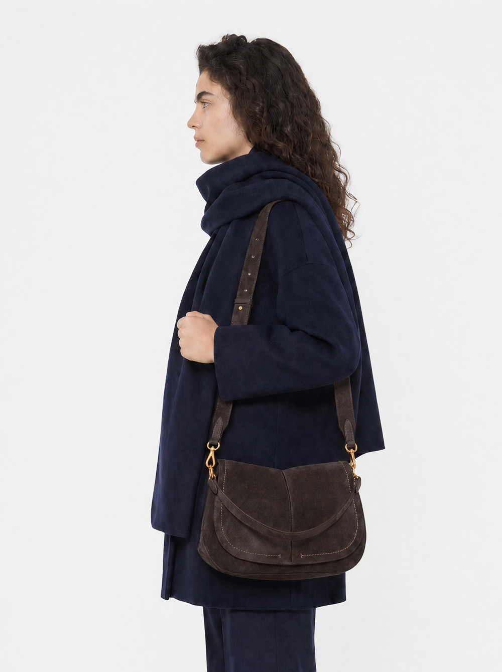 : HELENA ROUND