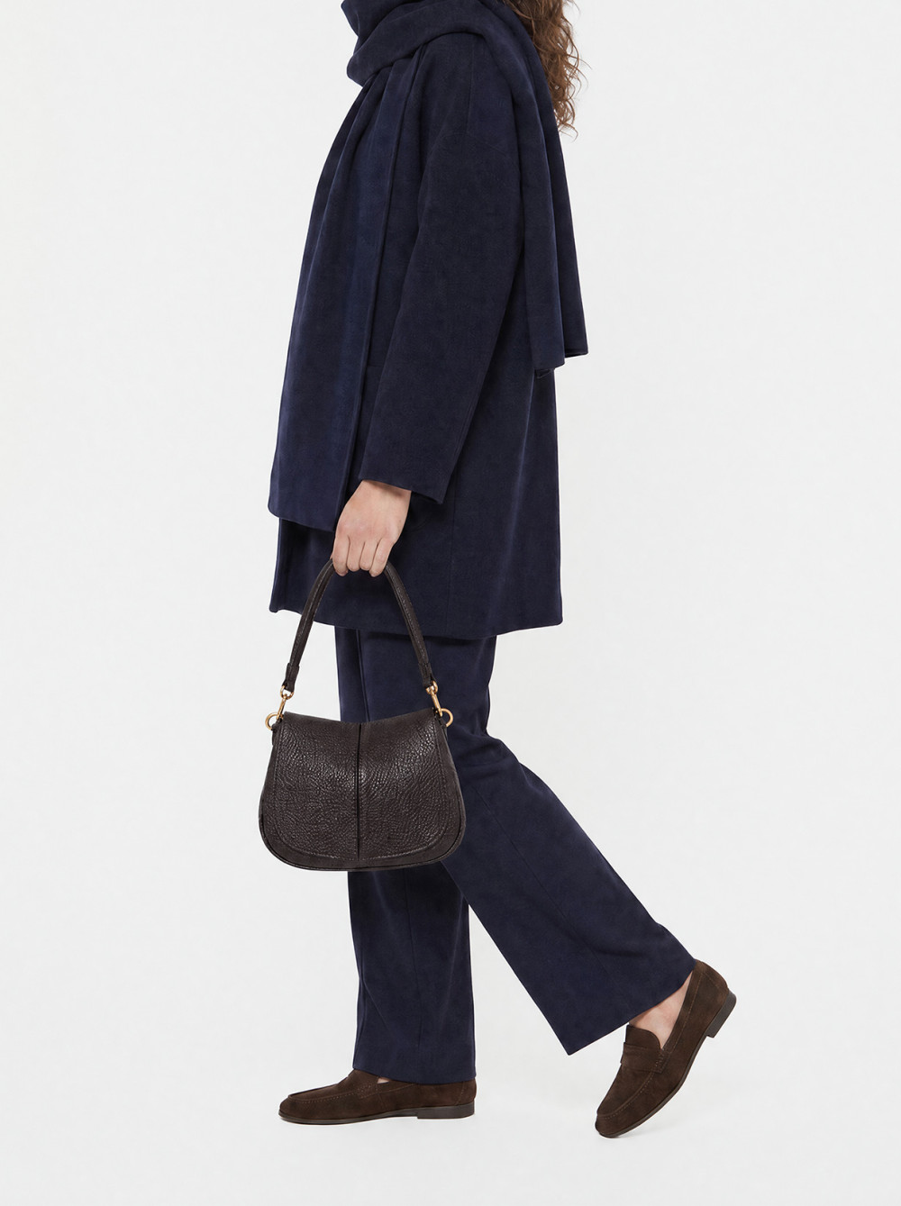 : HELENA ROUND
